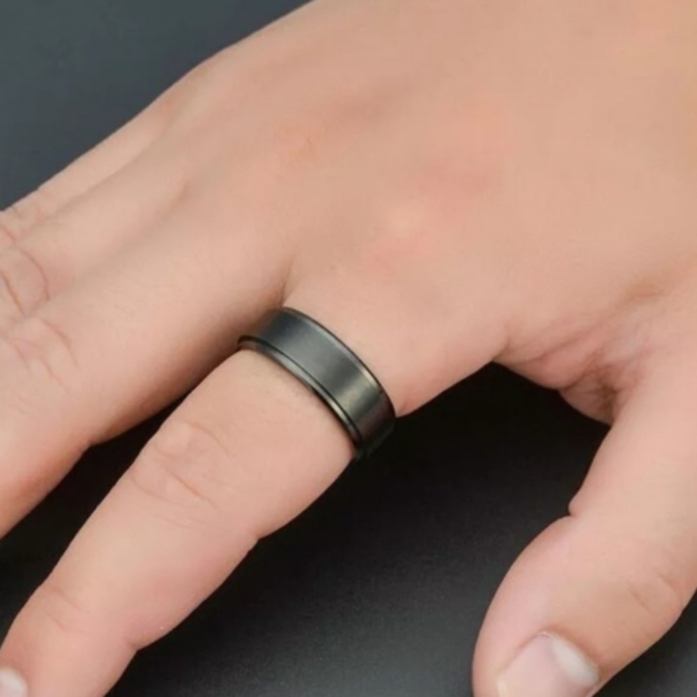 Men Women Stainless Steel band ring - Picture 3 of 3